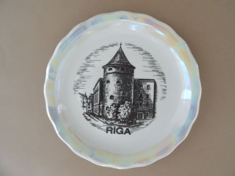 Jessen - šķīvis "Rīga" porcelāns, d 14 cm