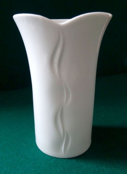 Bavaria KPM - Vase. h 13 cm, handmade