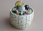 Porcelāna trauciņš ar vāku &quot;Sēnes&quot; ar nelielu defektu, h 8 cml d 7 cm