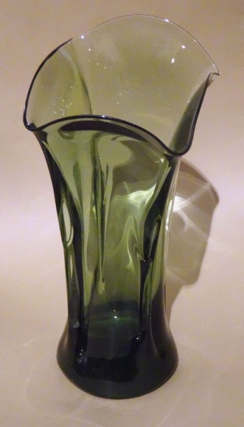 Kombināts Māksla Sandra Bērziņa Skrauze (1944-2021) - Stikla vāze h 28 cm 