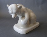 RPF - Lācis ar bumbu, porcelāns, 1953-62., h 9 cm