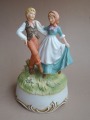 RR - Figūra ar mūziku, biskvītporcelāns, h 15.5 cm