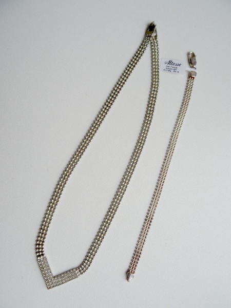 Sudraba aproce ar kaklarotu 925 prove, svars 19.5 g