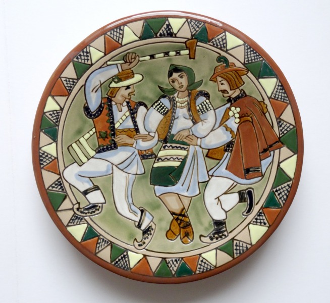 ЛЕКСФ - Ceramic plate Ukrainian dance, d 38.5 cm