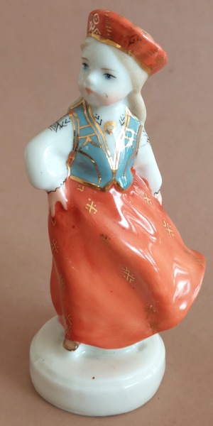 RPR - Dancer, 1960, porcelain, h 11.5 cm Model by L. Novozeneca