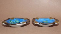 Pair of ashtrays d 8 cm