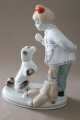 Polonya - Try to take it. Porcelain, h 15.5 cm