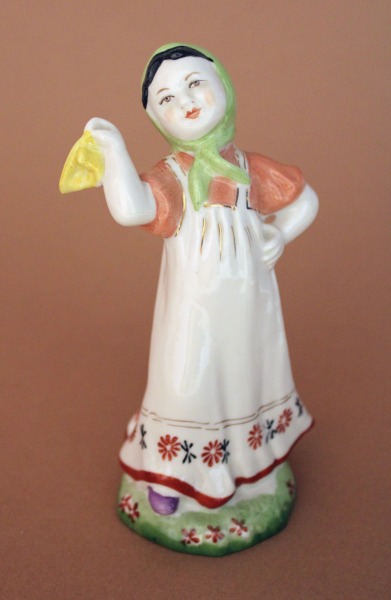 ЛФЗ - Машенька, 1957 г., фарфор, высота 13 см