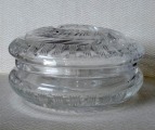 Crystal bowl with lid