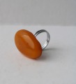 Ring with amber H 3.5 cm D 2 cm