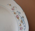 Kuzņecovs - šķīvis, porcelāns, d 35 cm ar defektiem