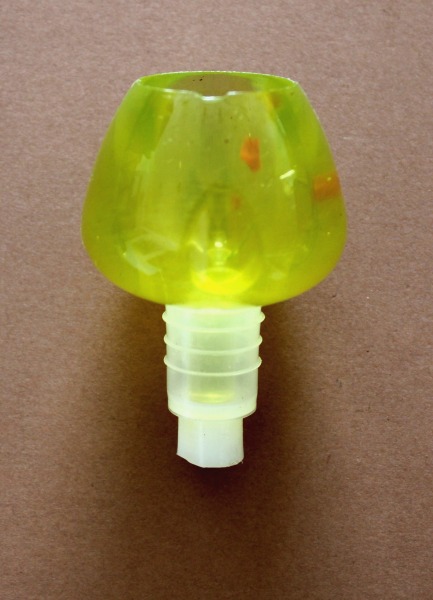 Korķis plastmasa 6,5 cm