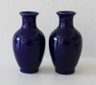 Porcelāna vāzītes 2 gab, tumši zilas, H 10,5 cm