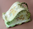Faience cheese dish, with a slight defect, England 17x19x23.5 cm