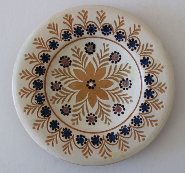 Plate with floral pattern, ceramic, Keszler, D 19 cm