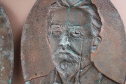 Dzejnieku portreti, metāls 2.gab. A. Čehovs un A. Gribojedovs, 23x16 cm
