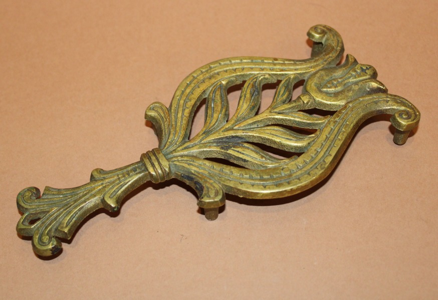 Iron holder, bronze