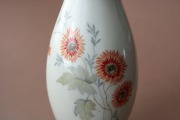 Jessen - Vāze ar ziediem, ziloņkaula porcelāns, h 22.5 cm