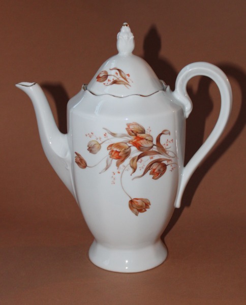 Kuznetsov - Coffee pot, porcelain, h 27 cm