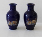 Porcelāna vāzītes 2 gab, tumši zilas, H 10,5 cm