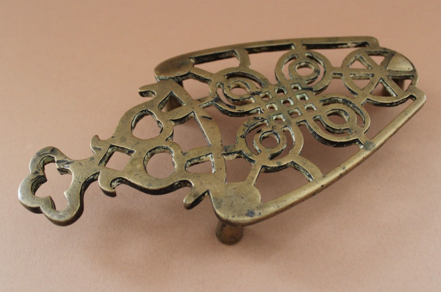 Iron holder