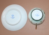 Kuzņecovs - Divnieks, Eņģeļa dienā, porcelāns, tases h 5.2 cm; d 8.7 cm