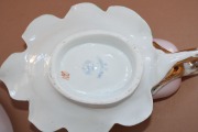 Kuznetsov - Butter dish pear, porcelain H 11,5 W 19 cm