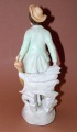 Marķīzs ar lietussargu, porcelāns, h 32 cm