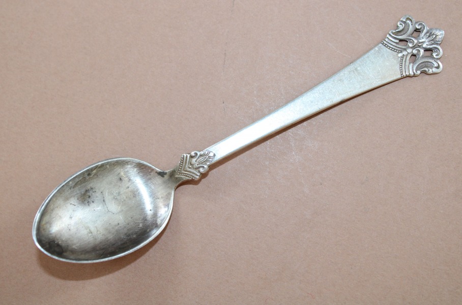 Sudraba karote, 830 prove, garums 11.5 cm; svars 9.97 g.