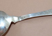 Silver spoon, fineness 830, length 15 cm; weight 25.27 g.