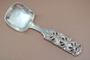 Серебряная ложка, 830 проба, длина 18,5 см; вес 76,76 г.