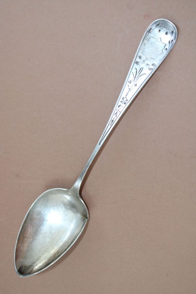 Sudraba karote ar defektu, 830 prove, garums 21 cm; svars 38.29 g.