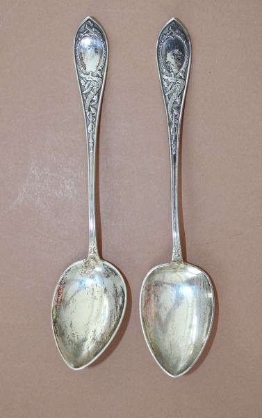 Sudraba karotes, 830 prove, garums 17.5 cm; kopējais svars ap 55 g.