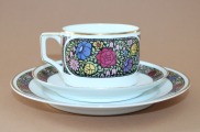 Tējas trījnieks, Bavarija, porcelāns tases augstums 5,5 cm; d 7,7 cm