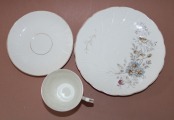Trījnieks Vācija, ziloņkaula porcelāns, tases h 7 cm; d 7 cm