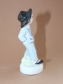 RPR - Dejotājs, 1960., porcelāns, h 11.5 cm Modeļa autors - L. Novožeņeca