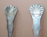 Серебряные ложки, 830 проба, длина 19 см и 20 см; общий вес около 78,5 г.