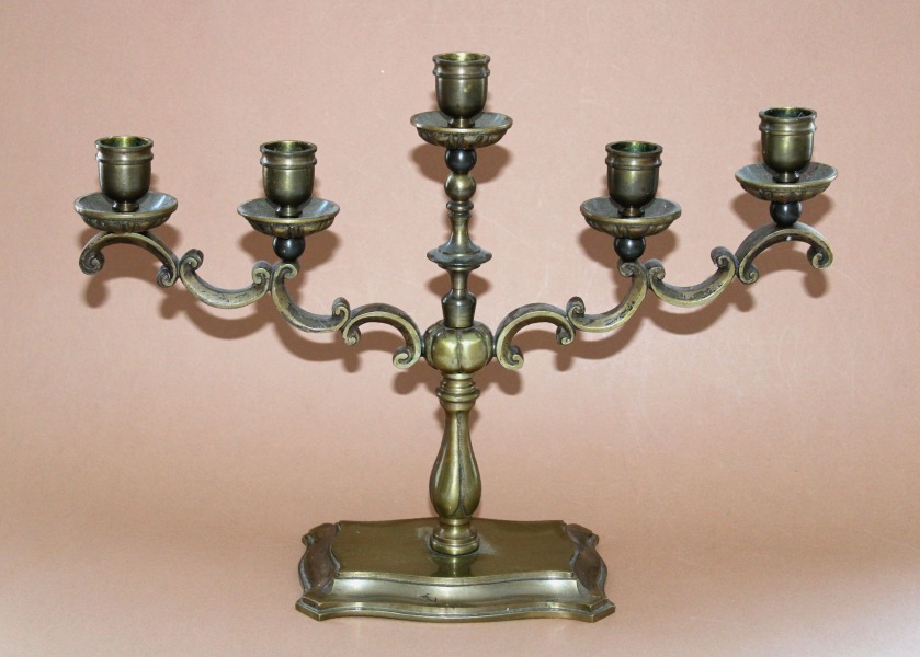 Bronzas svečturis h 24,5 cm; w 33 cm