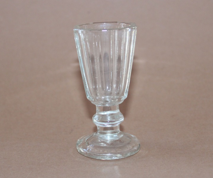 Stikla glāze h 9 cm