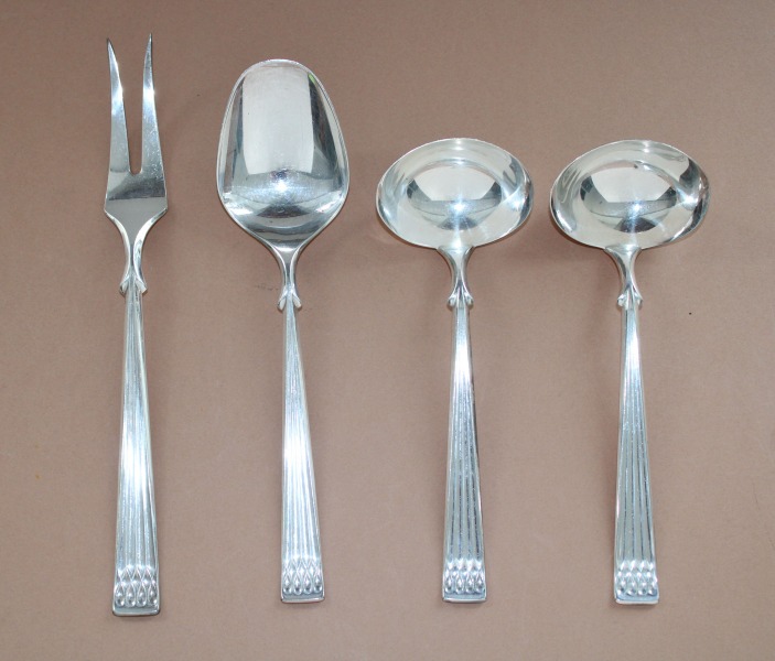 Silver cutlery 4 pieces, fineness 830, 215g.