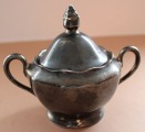Cukurtrauks KRM 1940, porcelāns, sudrabots