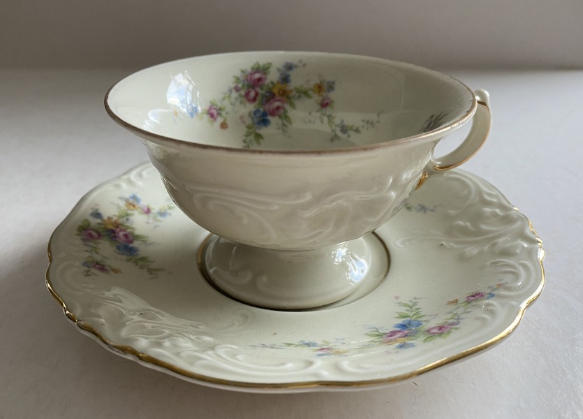 kafijas pāris KPM uz kājas, porcelāns