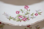 Old Foley - 3-līmeņu kūku etažere, porcelāns, h 37 cm, d 27 cm