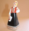 Porcelāna figūra, augstums 14 cm, ar roku gleznota, parakstīta B.Karkliņa