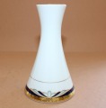 Vase. Porcelain.