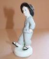 RPR - Dejotājs, 1960., porcelāns, h 11.5 cm Modeļa autors - L. Novožeņeca