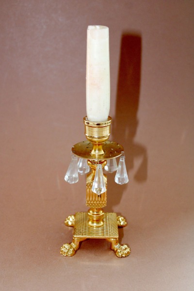 Zeltīts svečturis ar kristāliem h 13.5 cm