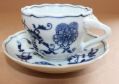 Tase/apakštase, porcelāns, Japan.