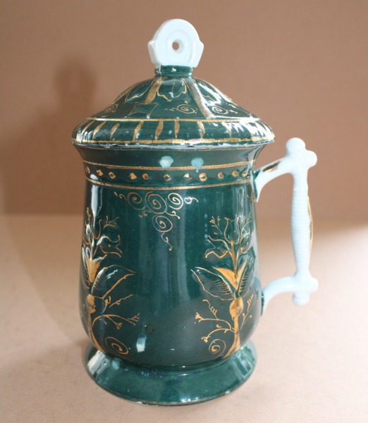 Krūze ar vāku, porcelāns, Kuzņecovs