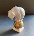 Медведь на золотом шаре, фарфор, 11 см, RPR